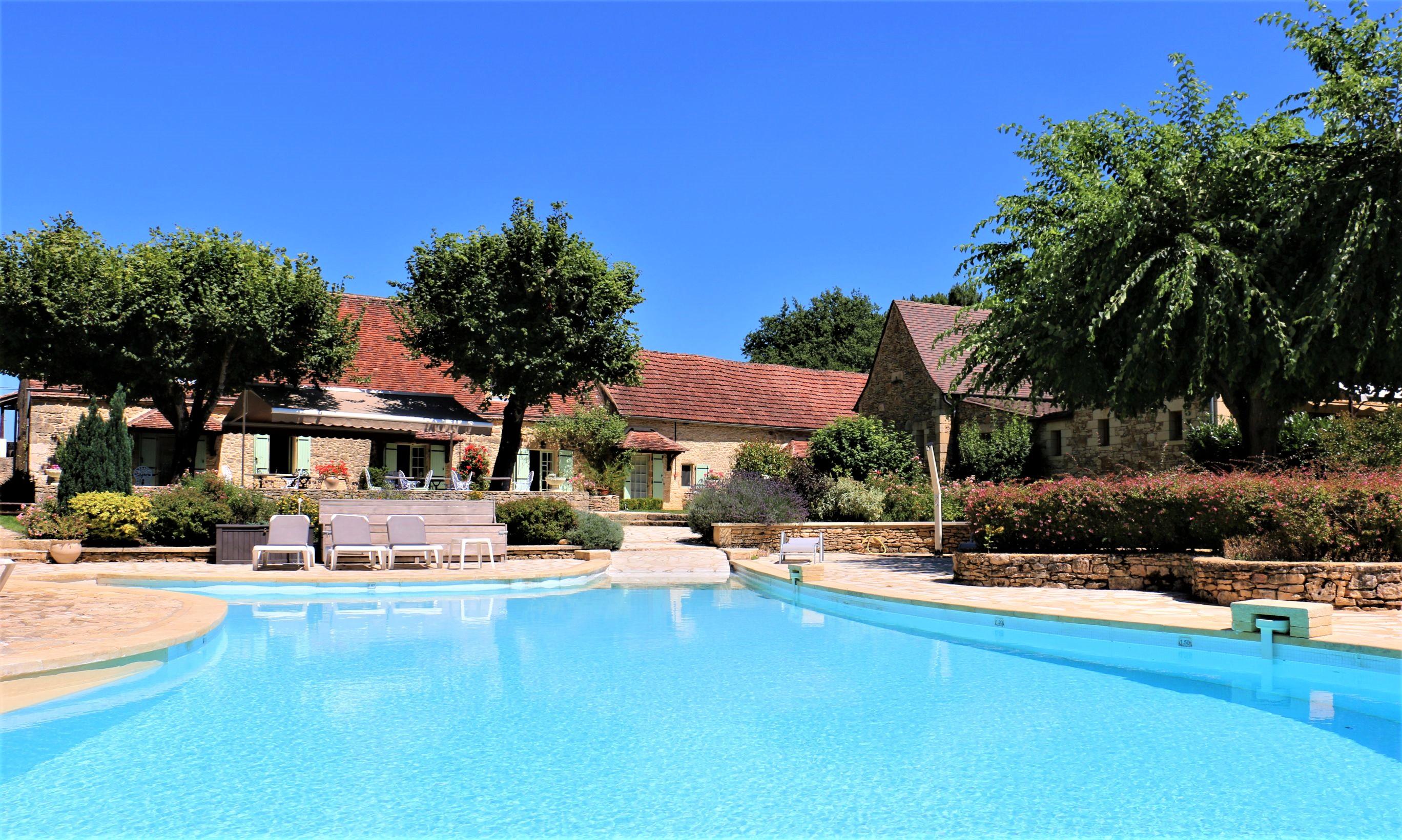 Hotel De La Ferme Lamy Meyrals Экстерьер фото