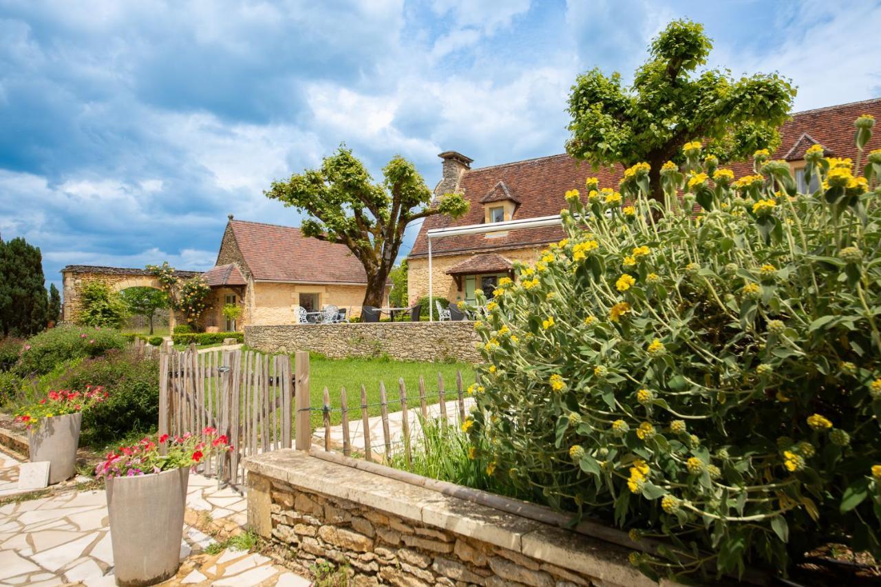 Hotel De La Ferme Lamy Meyrals Экстерьер фото