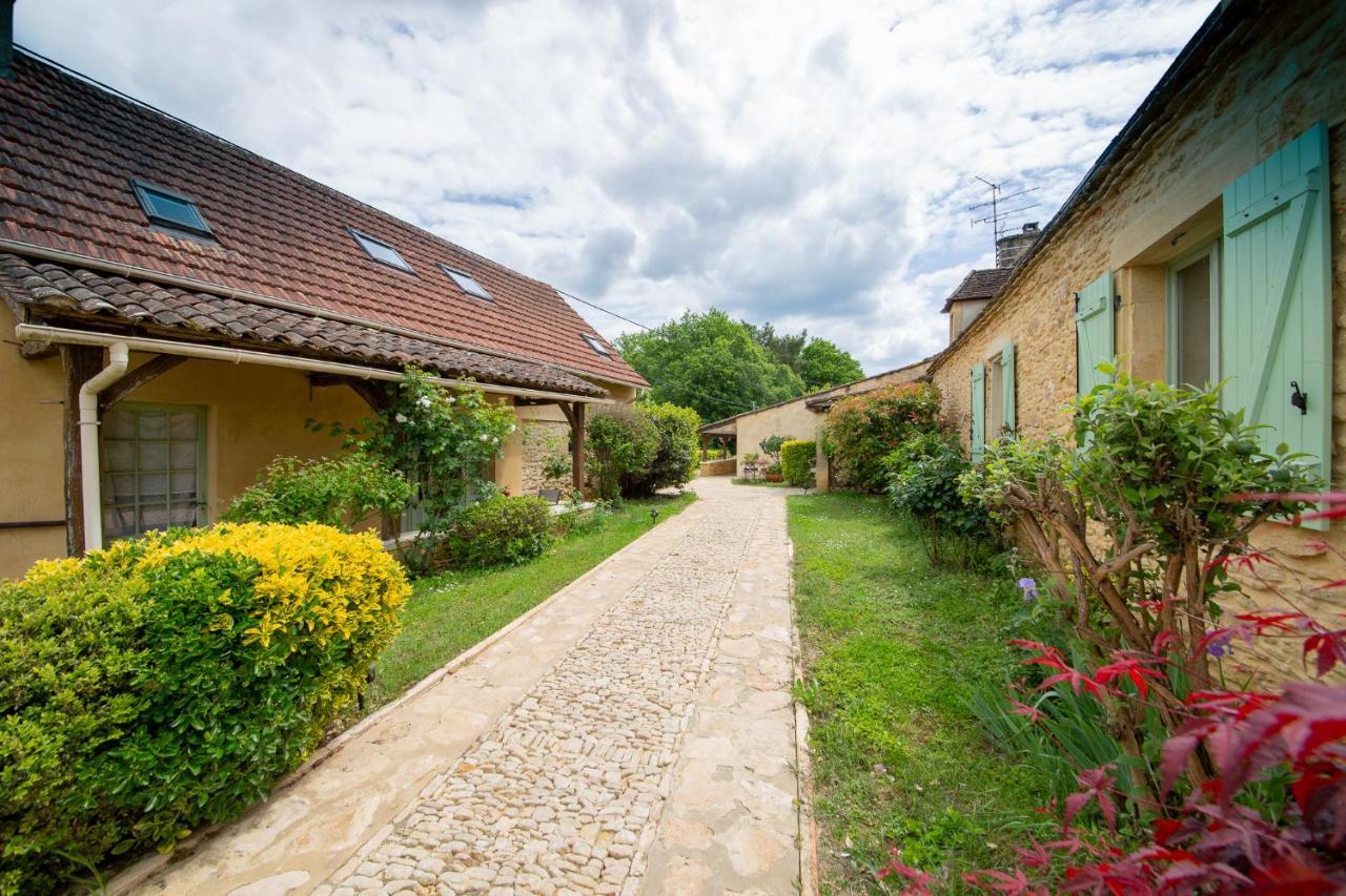 Hotel De La Ferme Lamy Meyrals Экстерьер фото