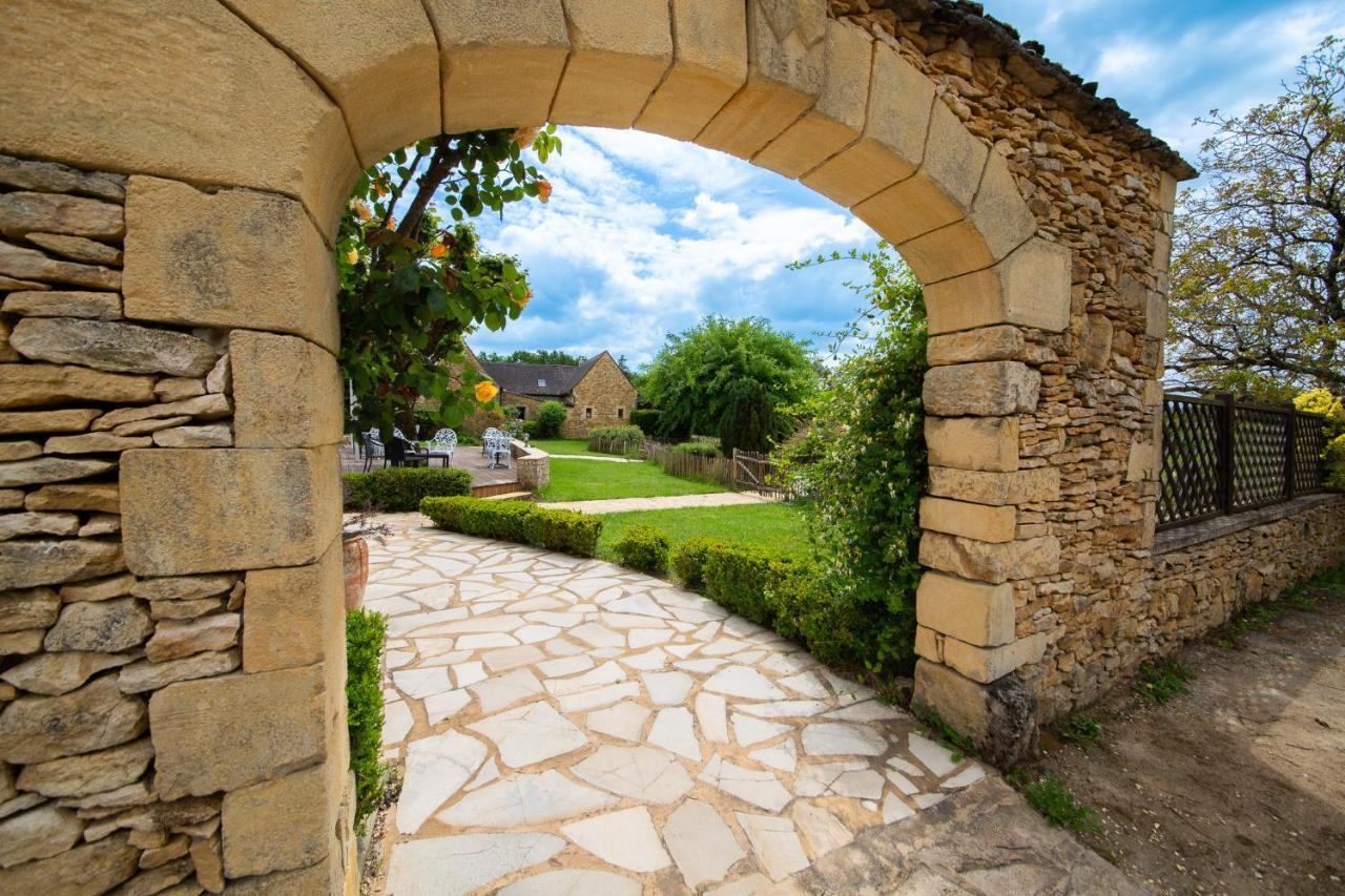 Hotel De La Ferme Lamy Meyrals Экстерьер фото